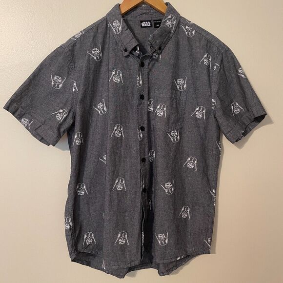 Star Wars Darth Vadar Men's Casual Button Down Shirt Size Medium Gray - Picture 2 of 16